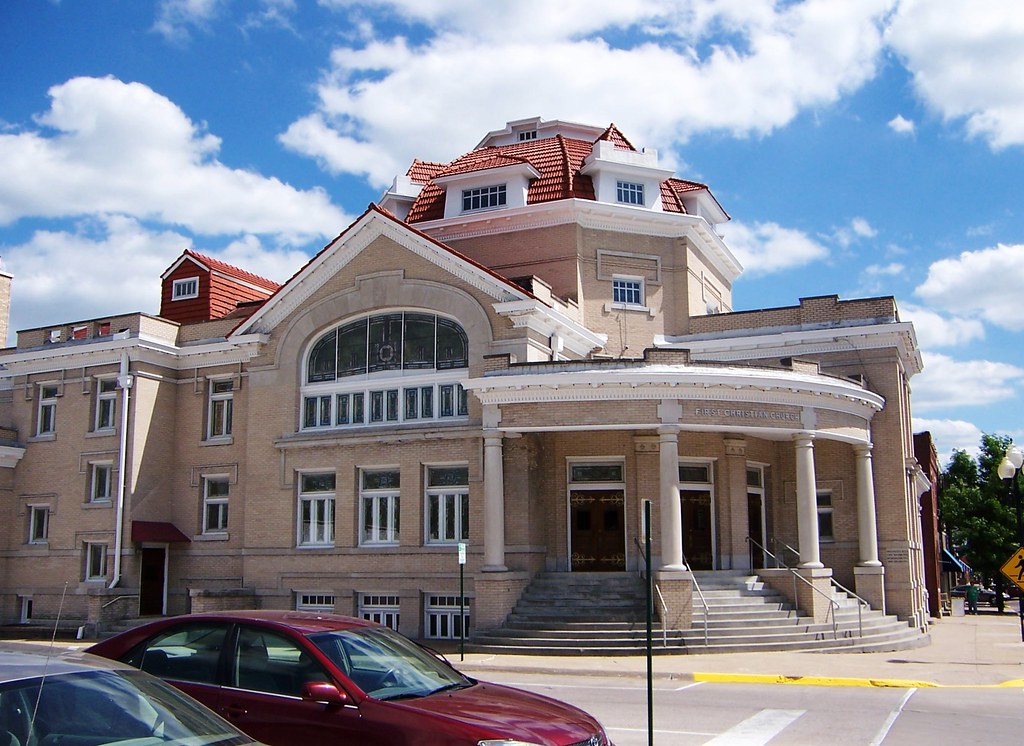 Fulton, MO First Christian Church side The sky came out so… Flickr