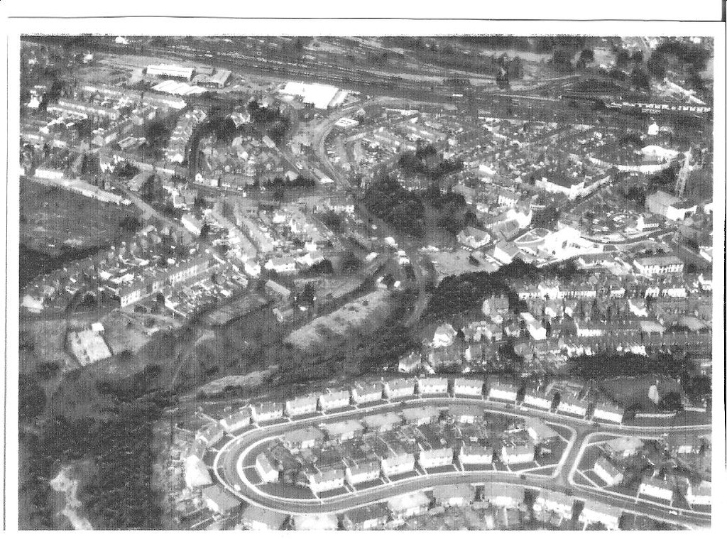 Ty Fry. Aberdare (Aerial) 1972 Depicting the town of Aberd… Flickr