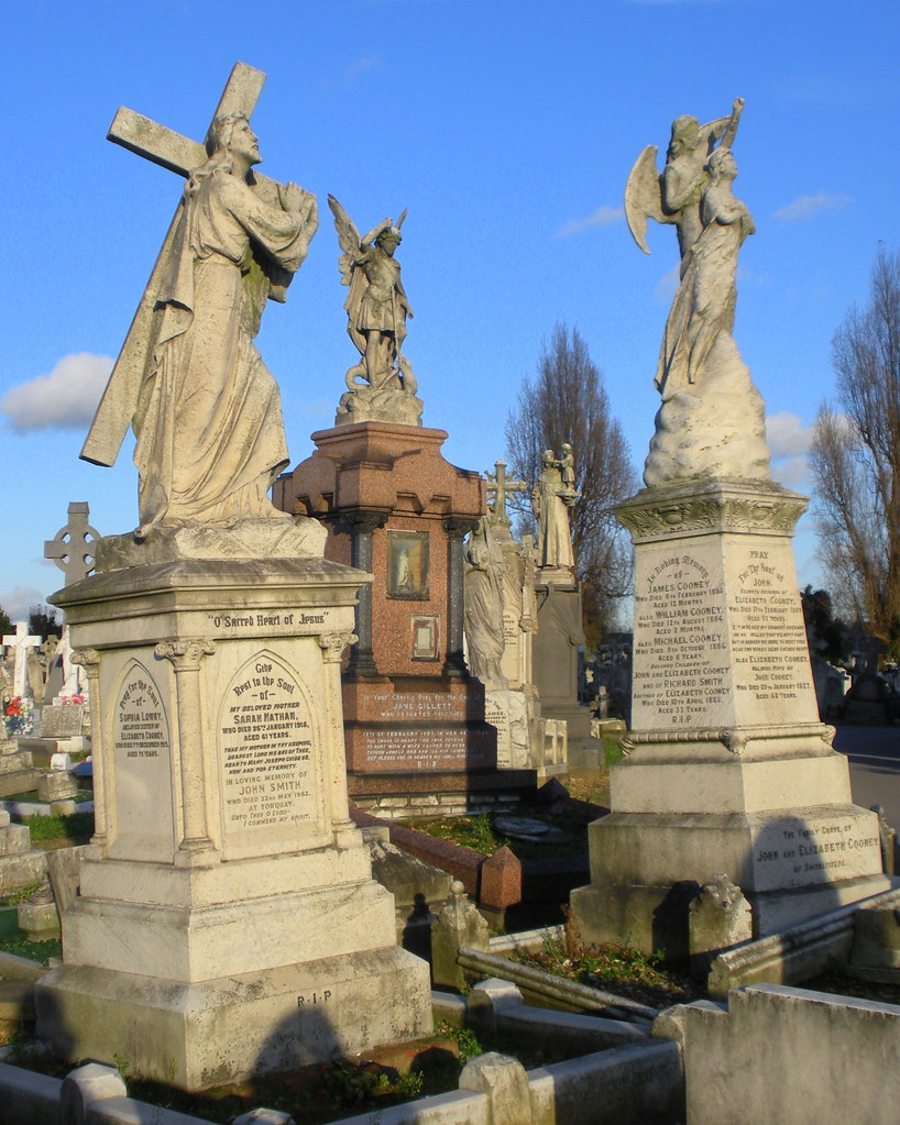 St Patrick's Cemetery, Leytonstone Simon Flickr