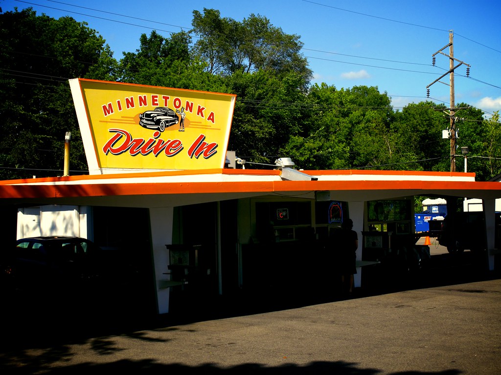 DriveIn Right along the freshlyopened Dakota … Flickr