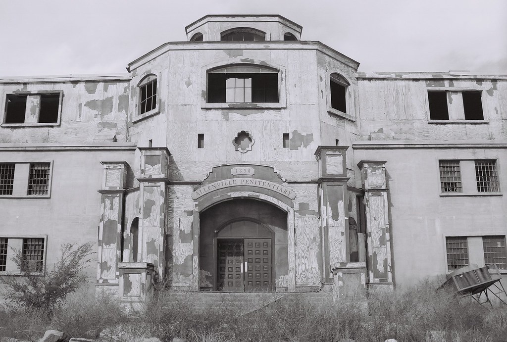 New Mexico State Penitentiary / New Mexico State Penitentiary, Santa Fe