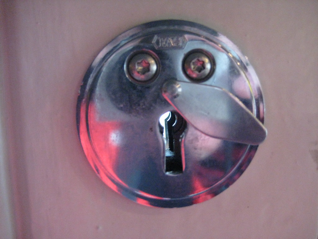 keyhole face 2 leketoys Flickr