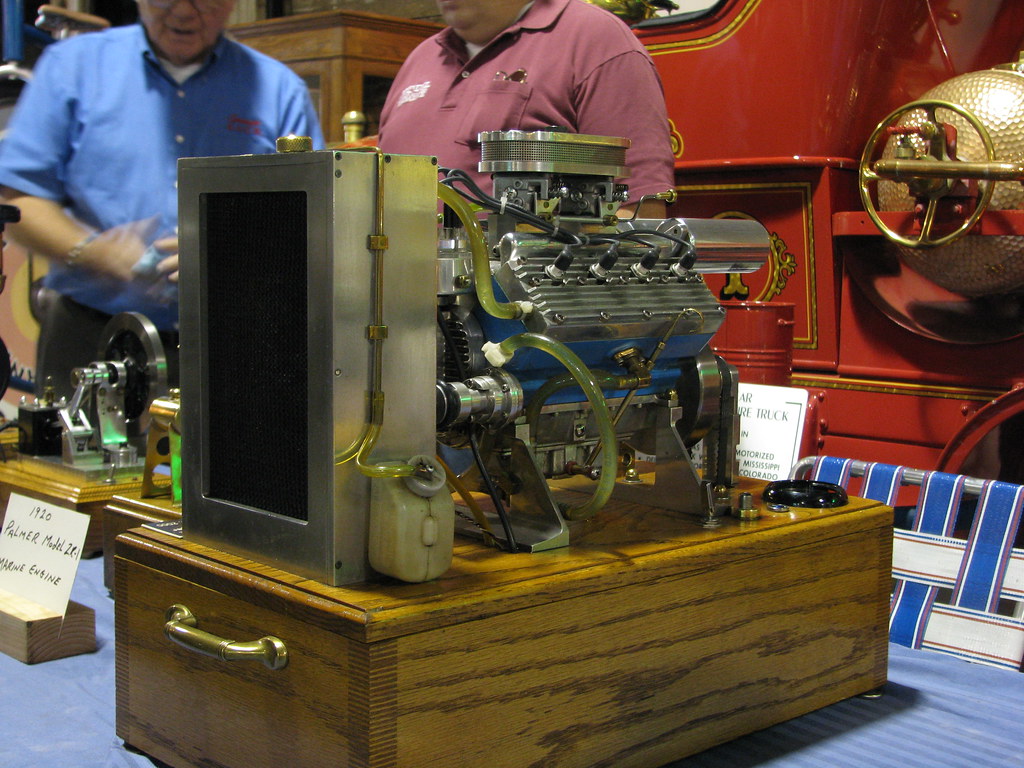 1/3 Scale Running Model Engine - OHV V-8 Chellenger 1 - a photo on