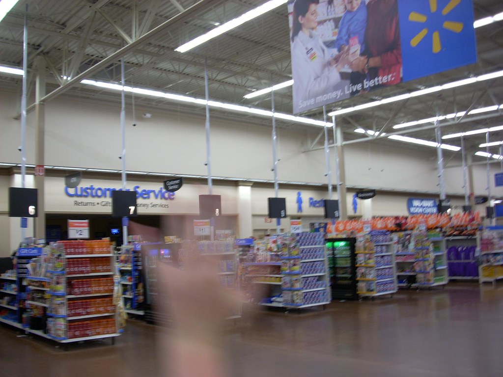 WalMart Supercenter interior WalMart Supercenter 5487 9… Flickr
