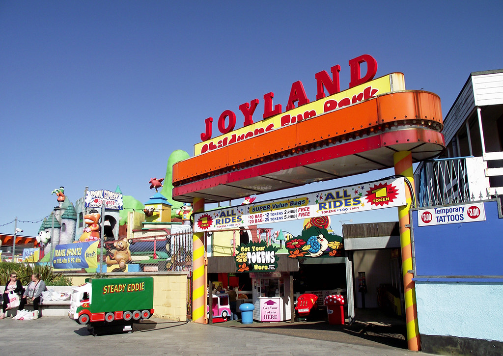 Joyland The entrance to "Joyland" childrens fun park which… Flickr