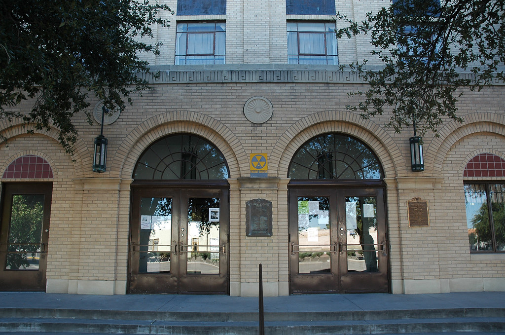 Reeves County Courthouse The Reeves County Courthouse in P… Flickr