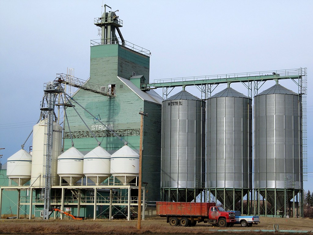 Strome Strome, Alberta In 1905 the town site of Strome was… Flickr