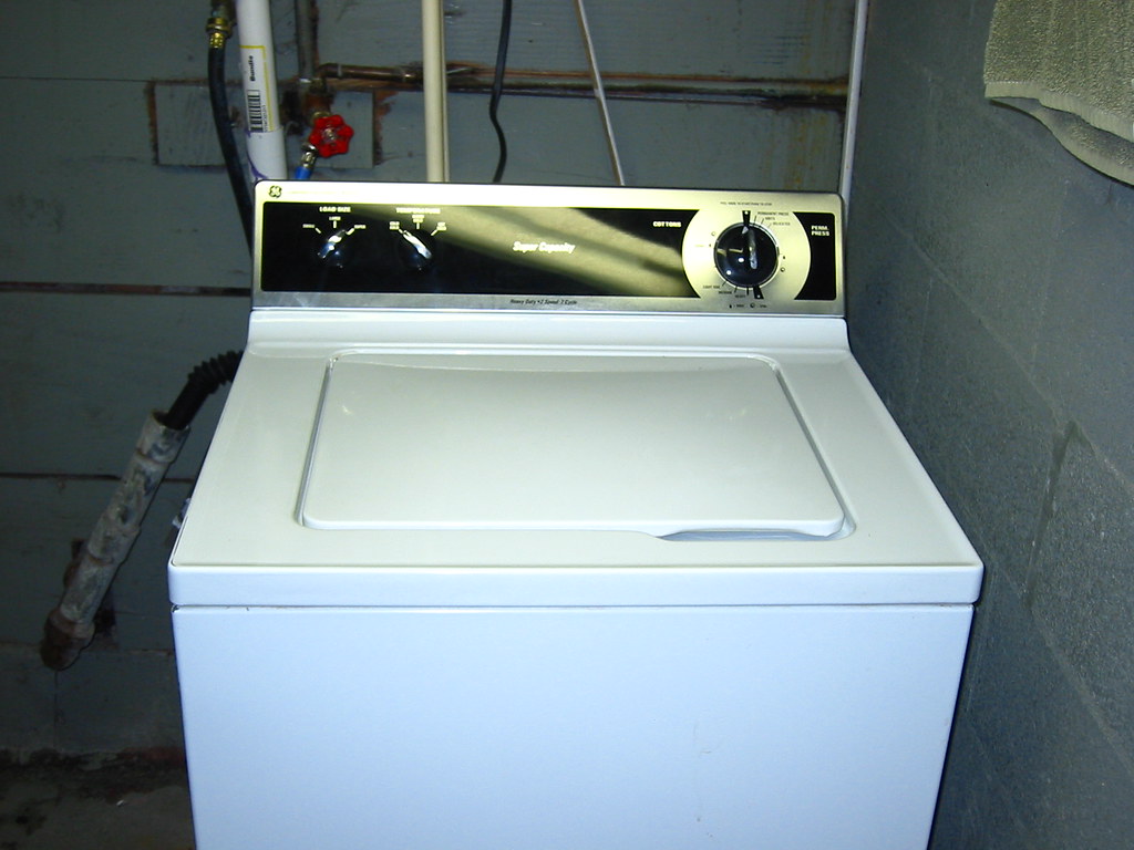 GE Quality" Washer Front shot of the new GE wa… Flickr