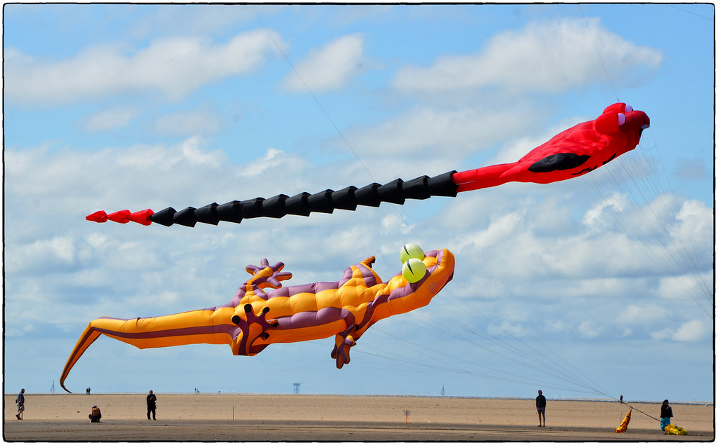 Lytham Kite Festival2915 Many of the kites were enormous Flickr