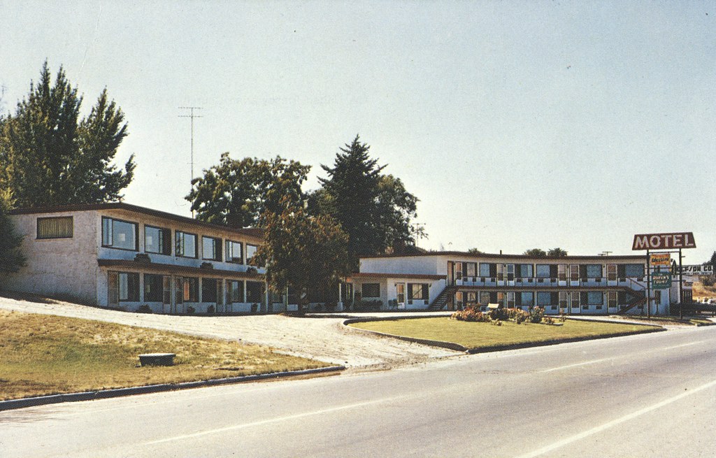 The Queen's Court Polson, Montana Within City limits, on… Flickr