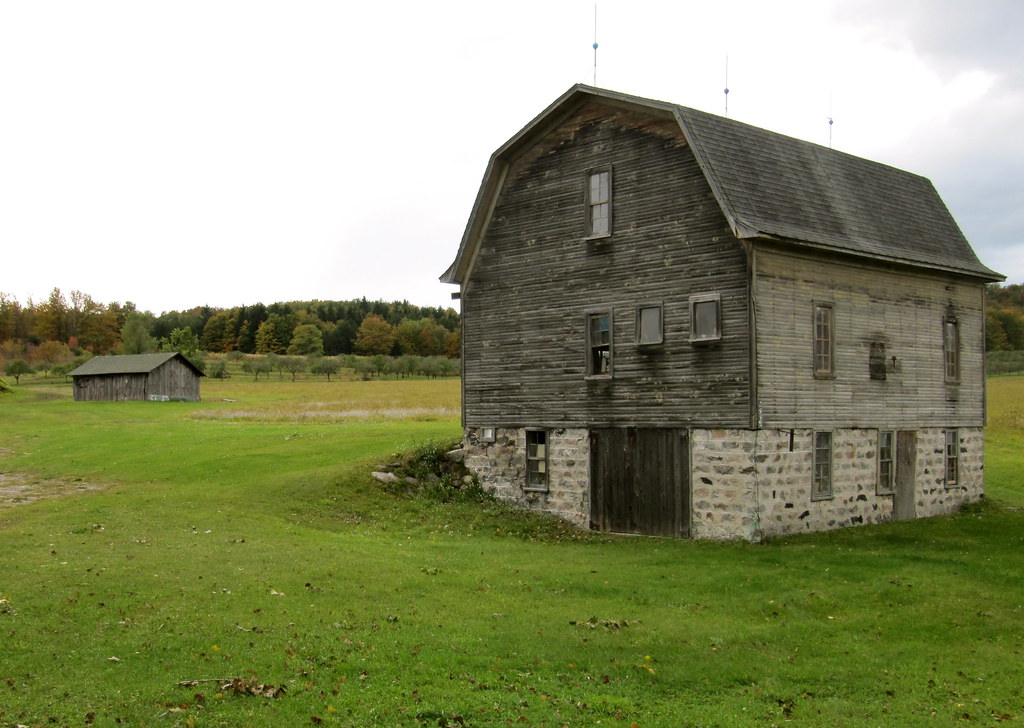An old barn Taken somewhere up north near Glen Arbor Michi… Flickr