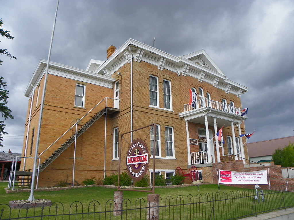 Custer County 1881 Courthouse The old 1881 Courhouse in Cu… Flickr