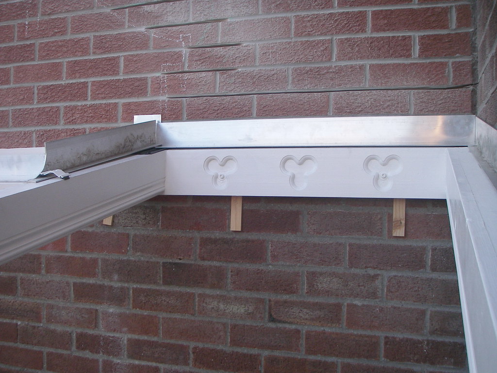 Aluminium angle flashing Starting to plan Aluminium and le… Flickr