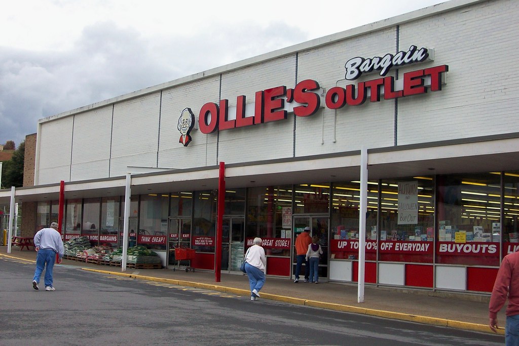 Ollie's Bargain Outlet Shamokin Dam, Pa 2009. Flickr