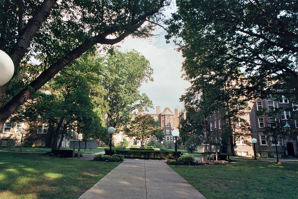 Upsal Gardens MD W.RokkorX 24mm 12.8 (55mm) Minolta XD1… Flickr