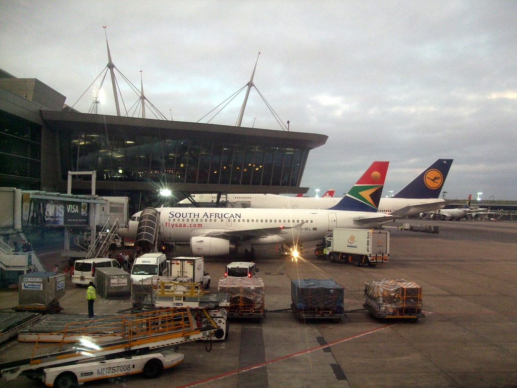 JNB Johannesburg International Airport 400V (^_) [MARK'N MARKUS