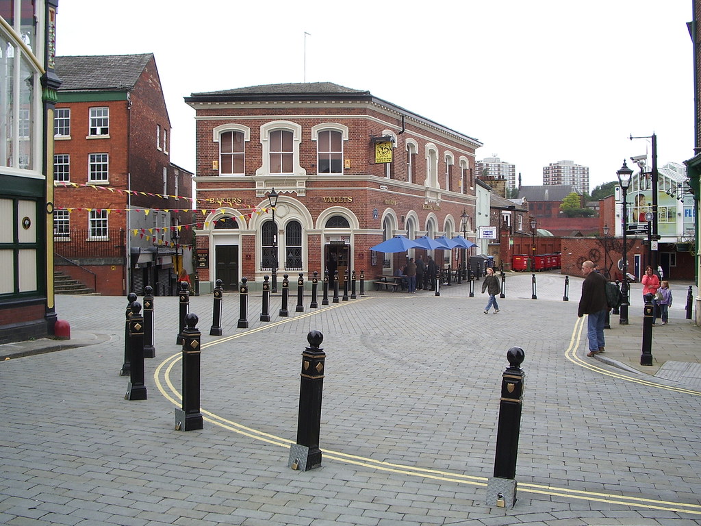 Bakers Vaults A Stockport pub in the Market place.I recall… Flickr