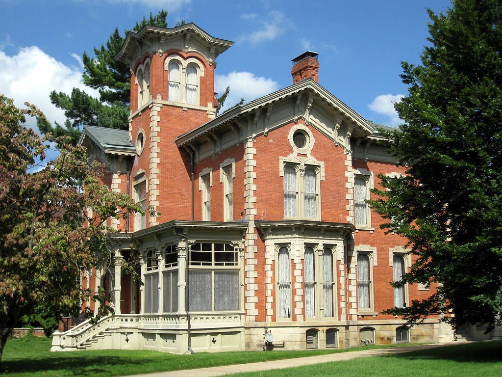 The WoodUpjohn House This beautiful house in Kalamazoo go… Flickr