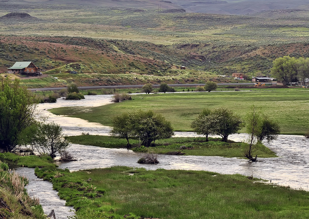 Powder River, Oregon Doug Mahugh Flickr