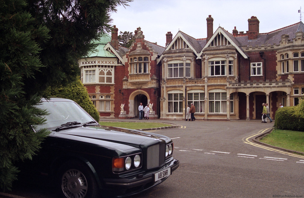 Bletchley Park House Bletchley Park in Buckinghamshire, wa… Flickr