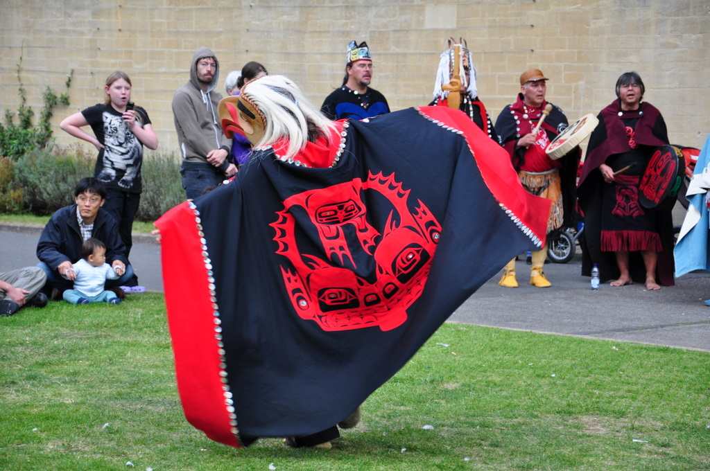 Haida A group of Haida people (from the Haida Gwaii in Bri… Flickr