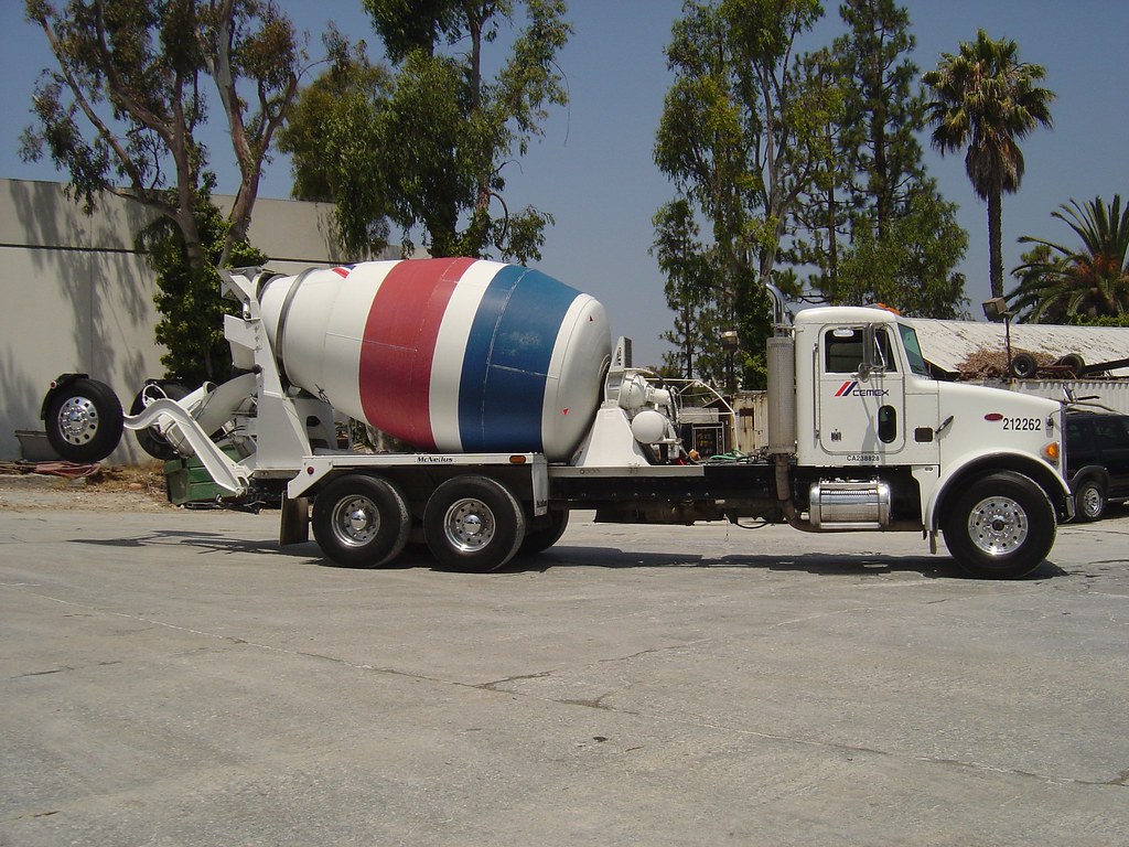 Cemex Peterbilt Ready Mix truck from So. Cal. CEMEX USA h10 Flickr