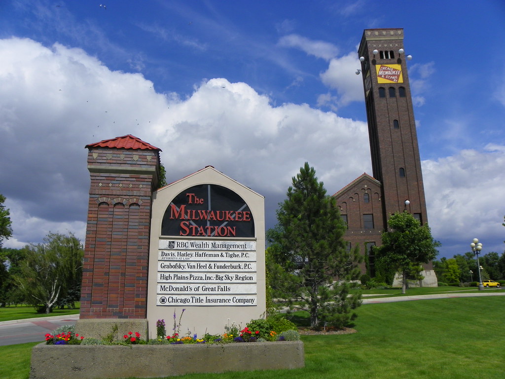 The Milwaukee Station The old Chicago, Milwaukee and St. P… Flickr