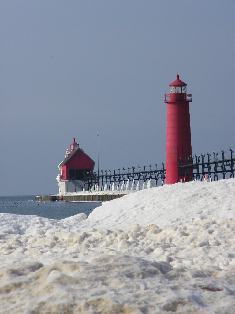 Grand Haven Lighthouse During Winter (Grand Haven, Michiga… Flickr