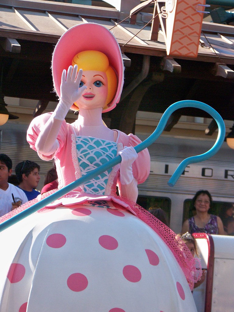 Bo Peep from Toy Story in the Pixar Play Parade a photo on Flickriver