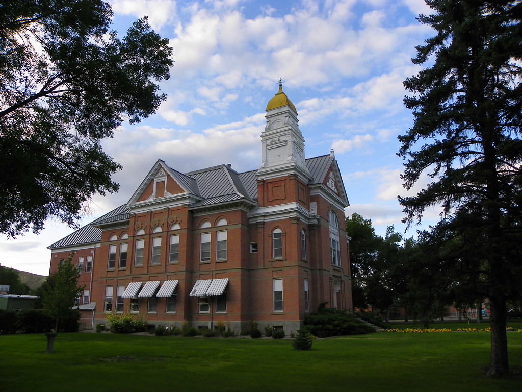 Chouteau County Courthouse a photo on Flickriver