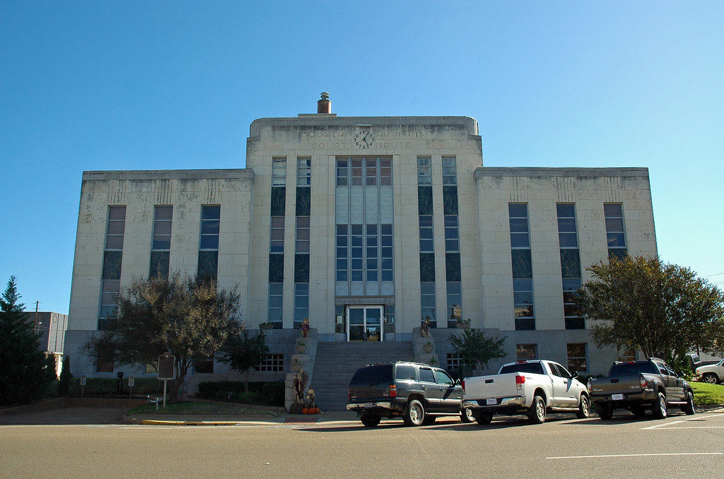 Houston County Courthouse The Houston County Courthouse in… Flickr