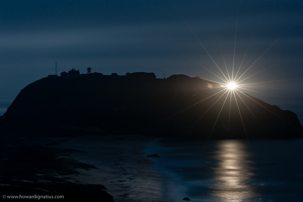 Point Sur Lighthouse at Night Using high fstops at night … Flickr