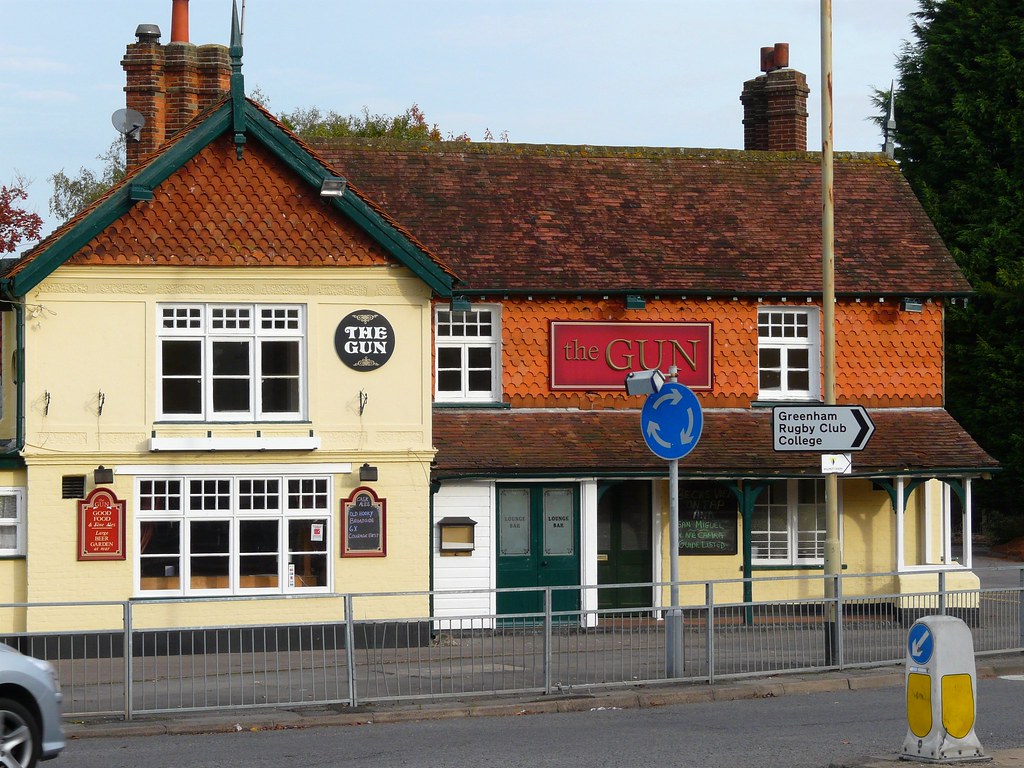 The Gun, Wash Common, Newbury a photo on Flickriver