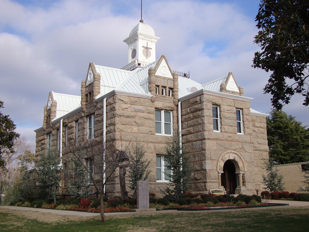 Old Johnston County Courthouse (Tishomingo, Oklahoma) Flickr