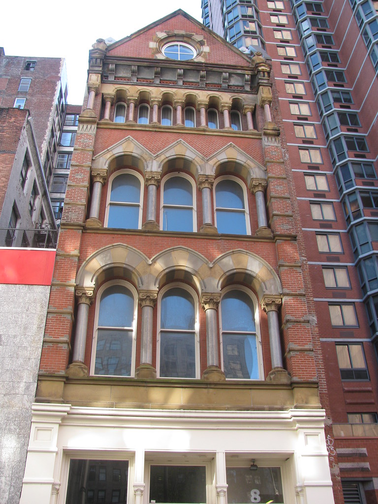 8 Thomas Street I just noticed this Victorian Gothic gem i… Flickr