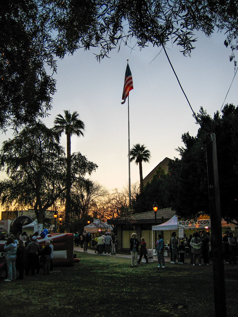 Holiday Lights in Glendale, AZ Randy Herring Flickr