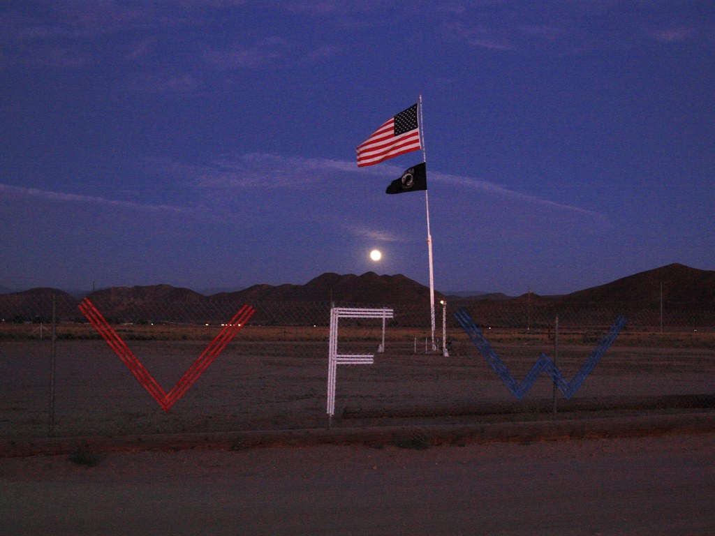 IMG_6959e Winchester VFW "Firebase Outlaw" Full moon risin… Flickr