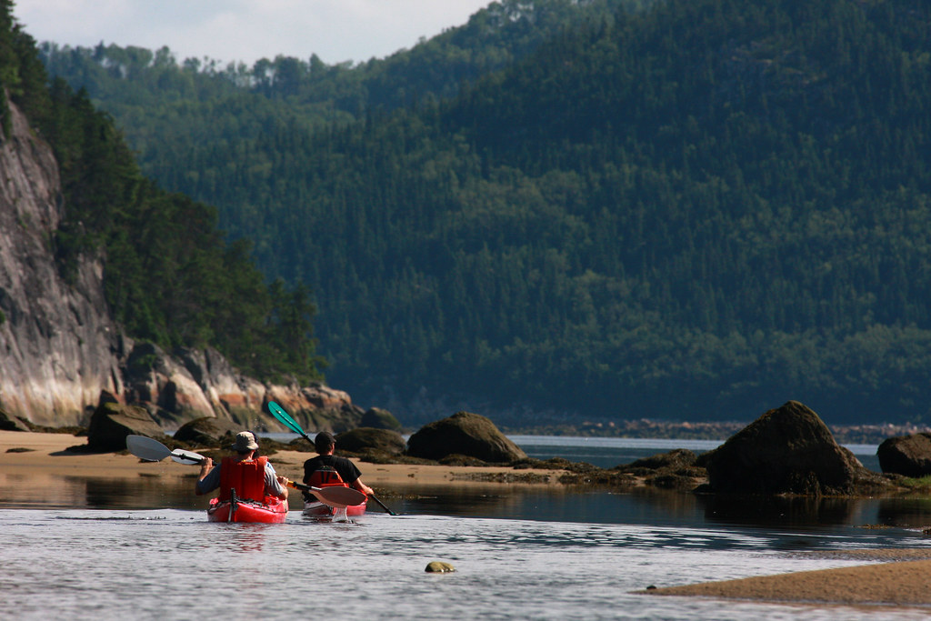 Kayak sur le fjord du Saguenay, PetitSaguenay (c) Charles… Flickr