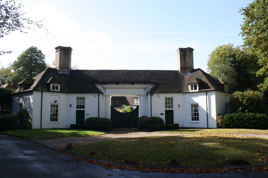 IMG_4329 Gate House Nashdom Lutyens 1901 geraldhumphrey Flickr
