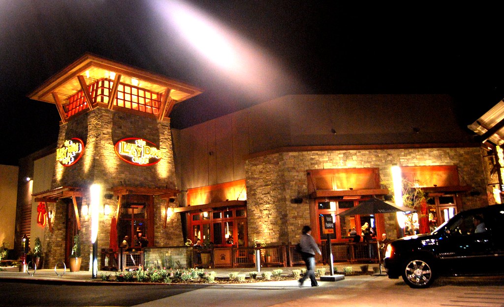 Lazy Dog Cafe, Valencia, Westfield Mall wp.me/pAHO3gq LadyDucayne