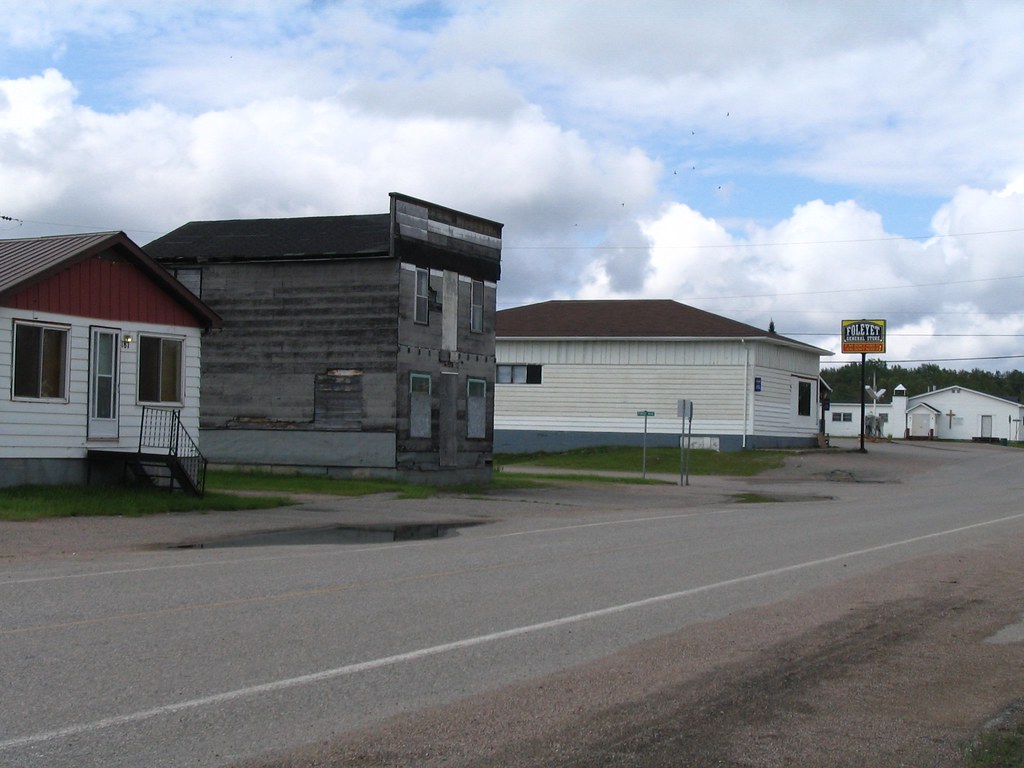 Main Street The main drag of Foleyet ON consists mainly of… Flickr