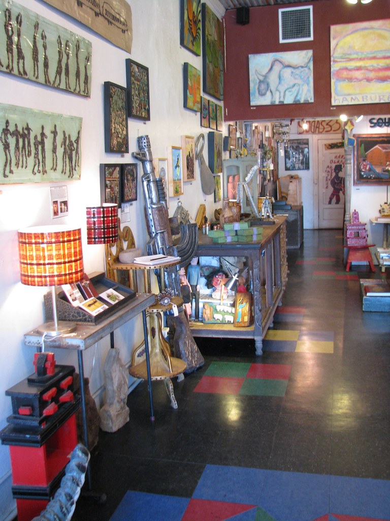 Yard Dog Art Gallery in Austin Blogged Embroidery, Art an… Flickr