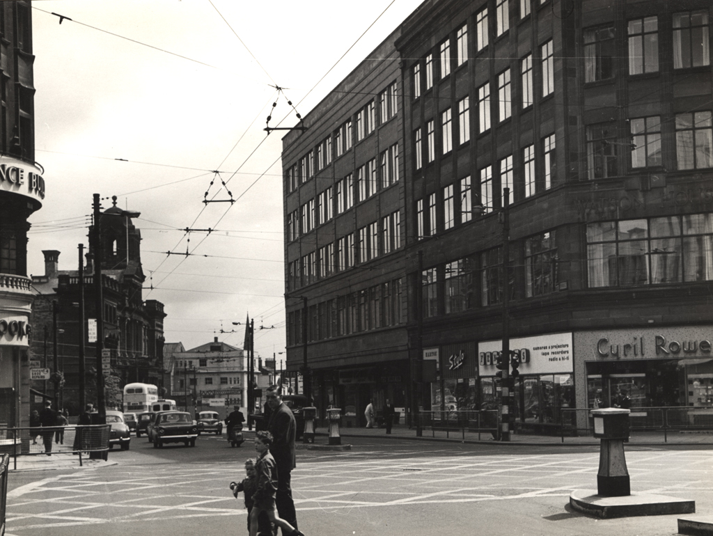 015307New Bridge Street Newcastle upon Tyne Signey J. 196… Flickr