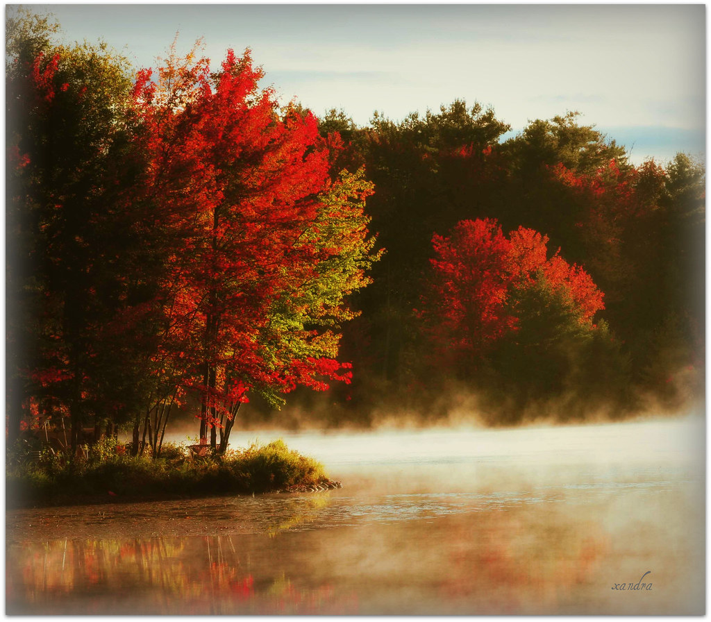  autumn mist Lake Monomonack Rindge, New Hampshire … Flickr