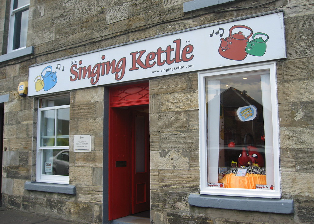 Singing Kettle Shop, Kingskette Bringing parents and kids … Flickr