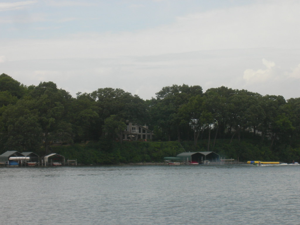Lake The North Arm of Crystal Bay on Lake Minne… Mansley