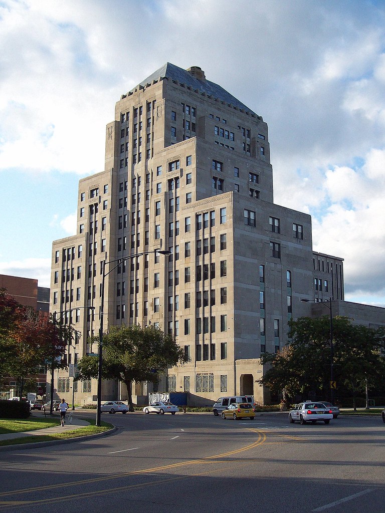 Loyola University Mundelein Center Built in 192930, org… Flickr