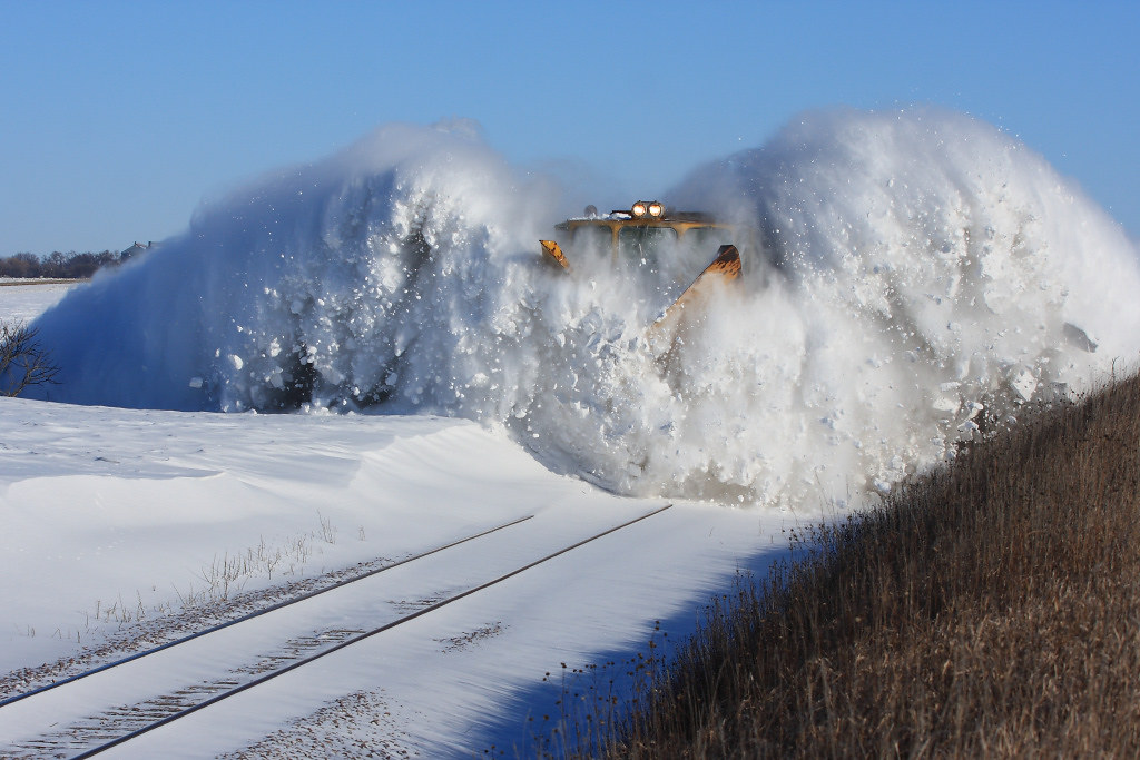 CNWX 11991 Snow Plow Drift Busting. Bricelyn, MN When all… Flickr
