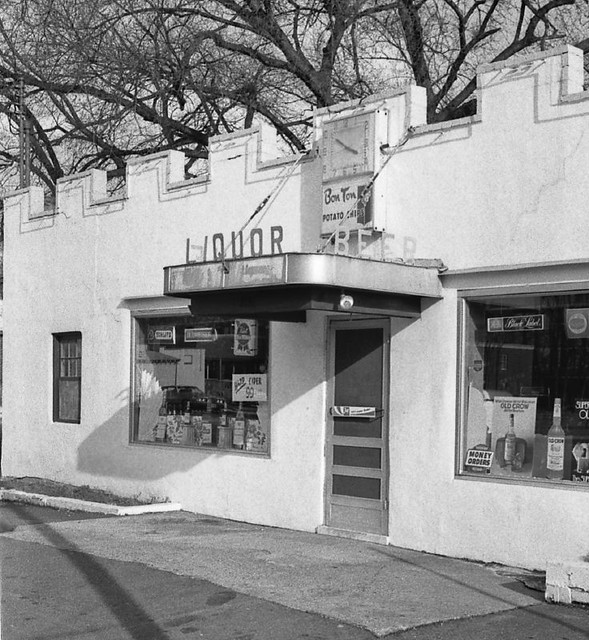 Liquor Store Old photo (ca. 1974) denizen8 Flickr