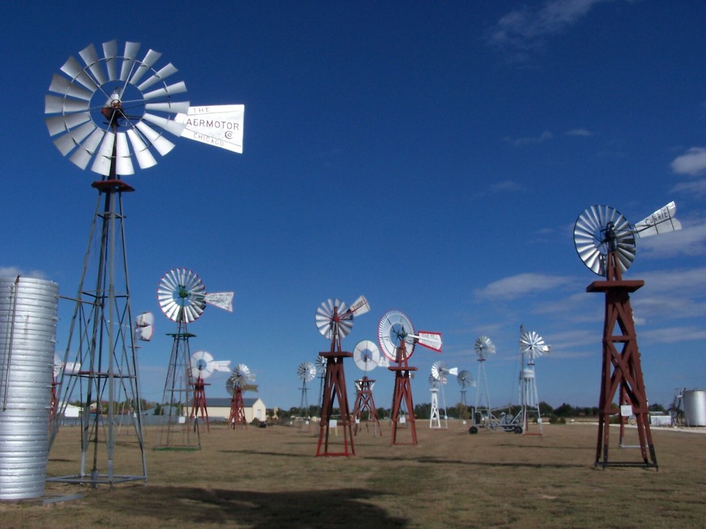 West Texas Windmills Buchanan Windmill Park, Spearman, Tex… J